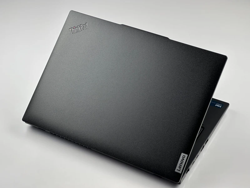 Lenovo ThinkPad L14 Gen 5 z procesorem Ultra 7 165U, matrycą FHD+ i klawiaturą PL QWERTY – wydajność, komfort i niezawodność w każdej sytuacji.