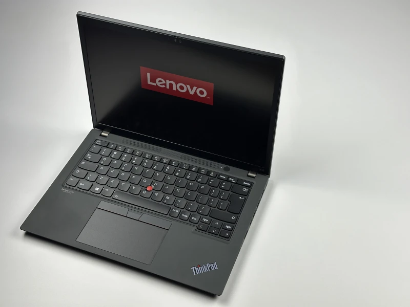 Lenovo ThinkPad X13 Gen 2 i7-1165G7, 16GB LPDDR4, FHD+, modem LTE – ultralekki laptop biznesowy z czytnikiem linii papilarnych do pracy mobilnej.