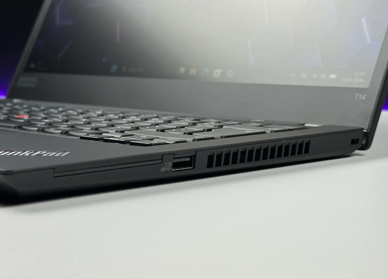 Lenovo ThinkPad T14 Gen 2 i5-1145G7, 14" FHD – biznesowy laptop do pracy biurowej i mobilnej, zapewniający stabilność i komfort użytkowania.