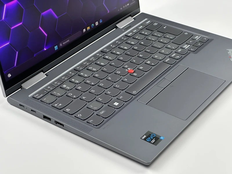 Lenovo ThinkPad X1 Yoga Gen 6 – i7, dotyk FHD+ 14”, LTE. Biznesowy ultrabook 2w1 z rysikiem w obudowie – idealny do mobilnej pracy i notatek.