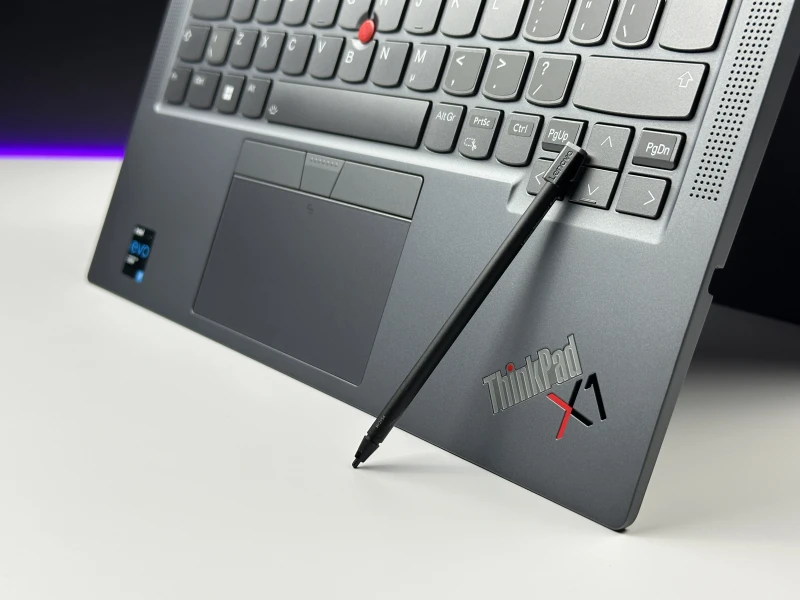 Lenovo ThinkPad X1 Yoga Gen 6 – i7, dotyk FHD+ 14”, LTE. Biznesowy ultrabook 2w1 z rysikiem w obudowie – idealny do mobilnej pracy i notatek.