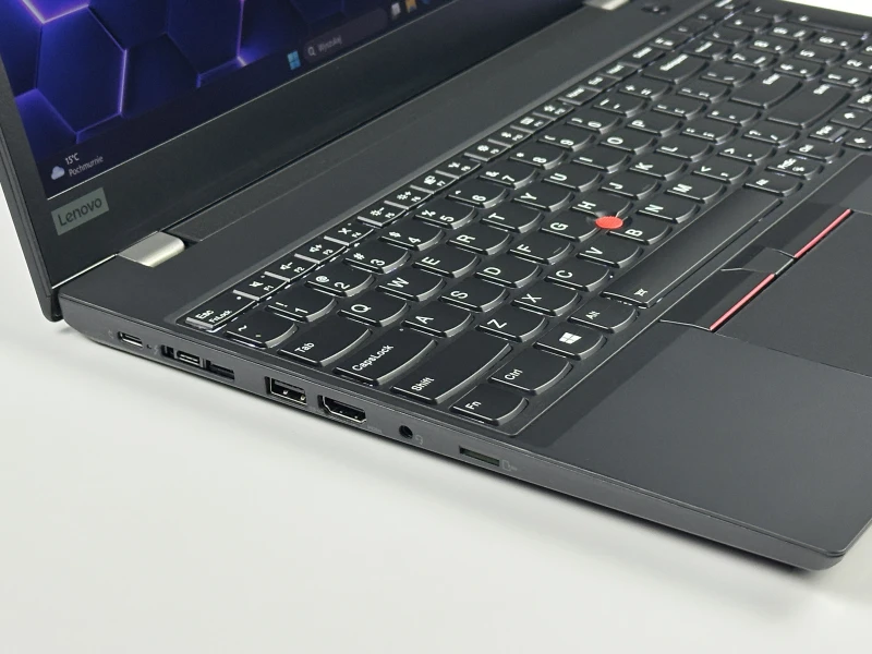 Lenovo ThinkPad P15s Gen 1 - mobilna stacja robocza z procesorem i7-10610U, kartą graficzną P520, matrycą FHD, modemem LTE i klawiaturą US.