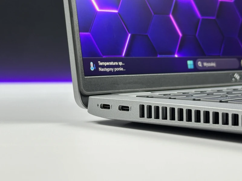 Dell Latitude 5430 - procesor i5-1235U, matryca 14" oraz modem LTE – nowoczesny laptop biznesowy z klawiaturą US, idealny do pracy.