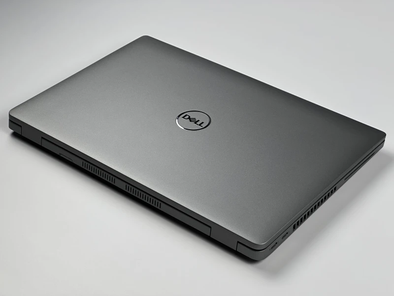 Dell Latitude 5430 - procesor i5-1235U, matryca 14" oraz modem LTE – nowoczesny laptop biznesowy z klawiaturą US, idealny do pracy.