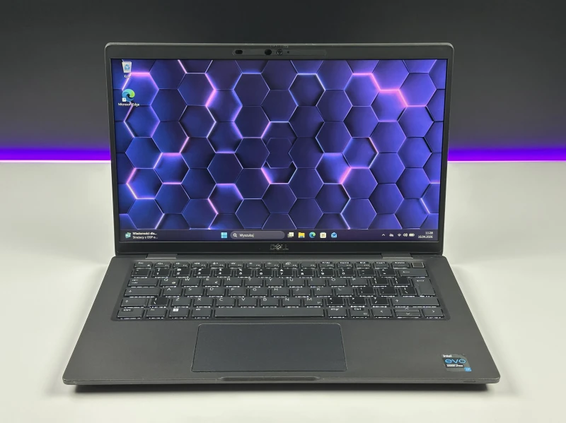 Dell Latitude 7420 Carbon - i7-1185G7, 32GB ram, 14" ekran – ultralekki laptop biznesowy z włókna węglowego do pracy mobilnej i wymagających zadań.
