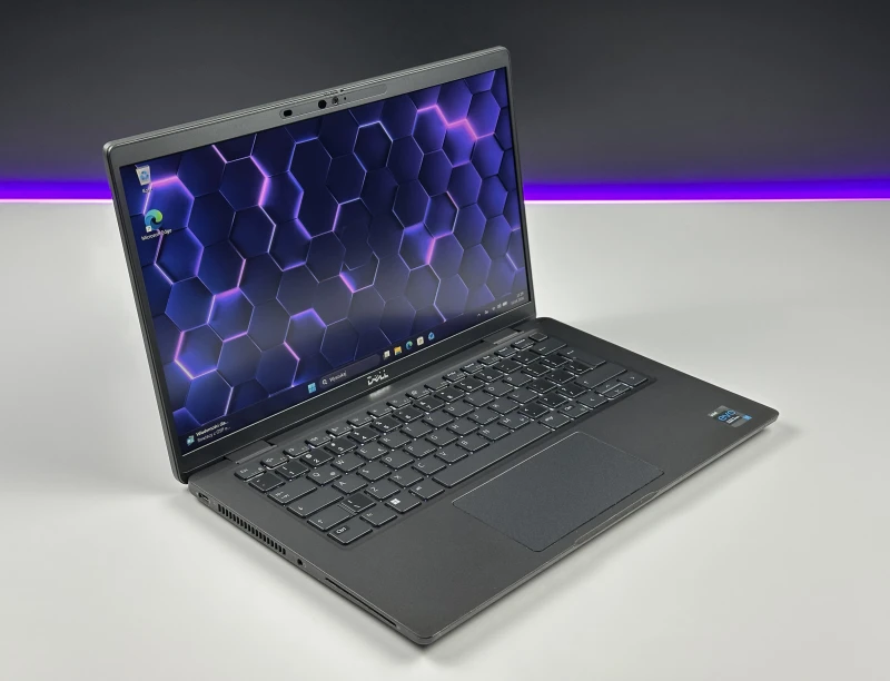 Dell Latitude 7420 Carbon - i7-1185G7, 32GB ram, 14" ekran – ultralekki laptop biznesowy z włókna węglowego do pracy mobilnej i wymagających zadań.