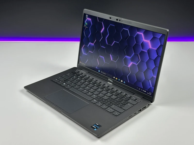 Dell Latitude 7420 Carbon - i7-1185G7, 32GB ram, 14" ekran – ultralekki laptop biznesowy z włókna węglowego do pracy mobilnej i wymagających zadań.