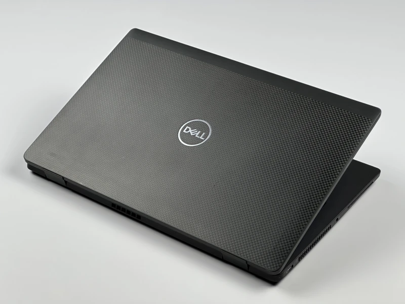 Dell Latitude 7420 Carbon - i7-1185G7, 32GB ram, 14" ekran – ultralekki laptop biznesowy z włókna węglowego do pracy mobilnej i wymagających zadań.