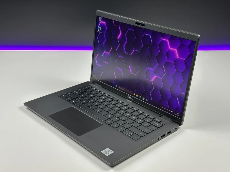 Dell Latitude 7410 z i5-10310U i modemem LTE umożliwiającym dostęp do internetu z karty SIM bez Wi-Fi. Laptop 14” FHD do pracy mobilnej.