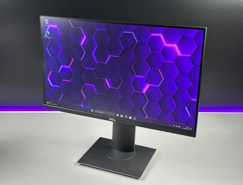 Dell P2219H 22" FHD IPS – monitor biznesowy z regulacją wysokości i cienkimi ramkami, idealny do pracy biurowej i wielomonitorowych stanowisk.