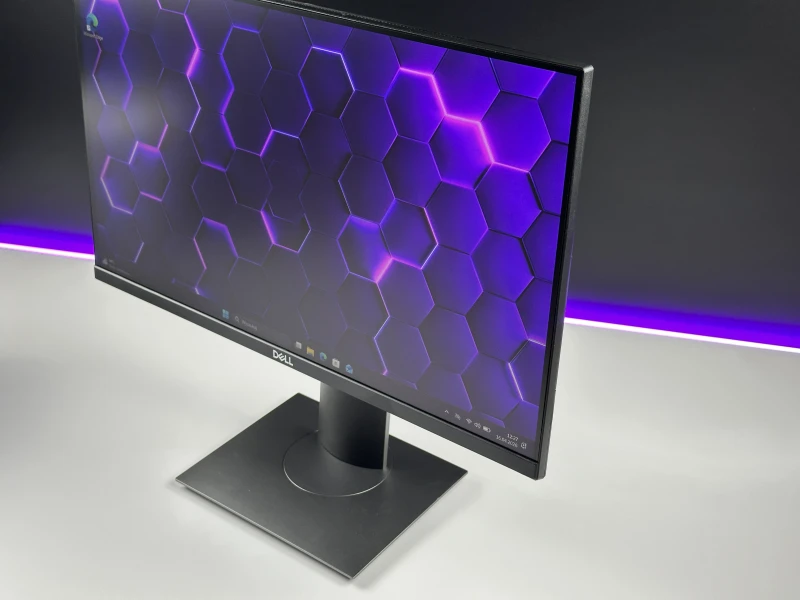 Dell P2219H 22" FHD IPS – monitor biznesowy z regulacją wysokości i cienkimi ramkami, idealny do pracy biurowej i wielomonitorowych stanowisk.