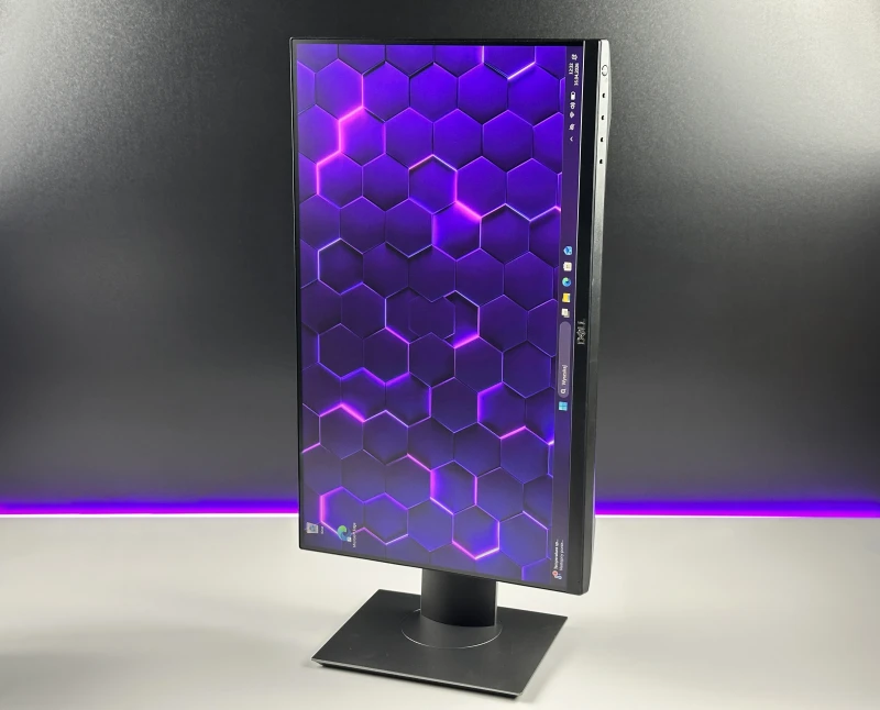 Dell P2219H 22" FHD IPS – monitor biznesowy z regulacją wysokości i cienkimi ramkami, idealny do pracy biurowej i wielomonitorowych stanowisk.