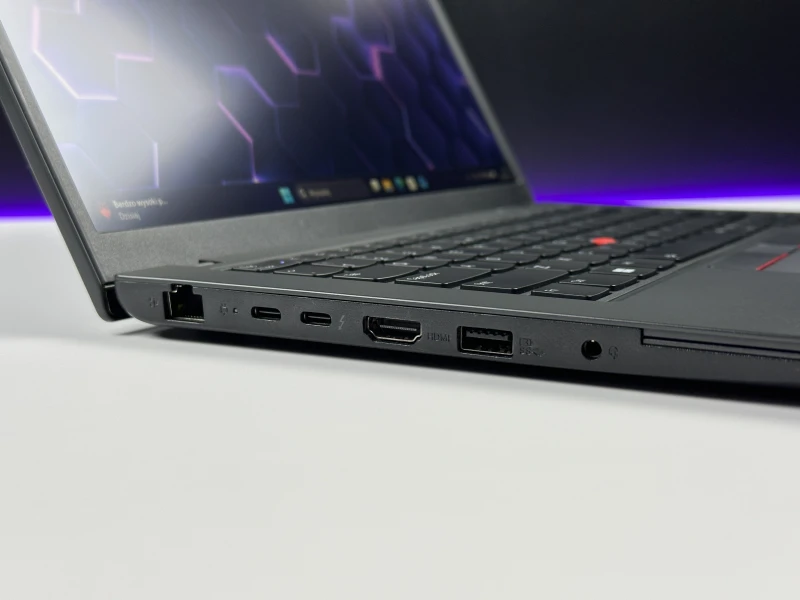 Lenovo ThinkPad L14 Gen 4 - procesor i5-1345U, ekran 14" FHD – wydajny laptop biznesowy z klawiaturą US/QWERTY PL do pracy mobilnej i biurowej.