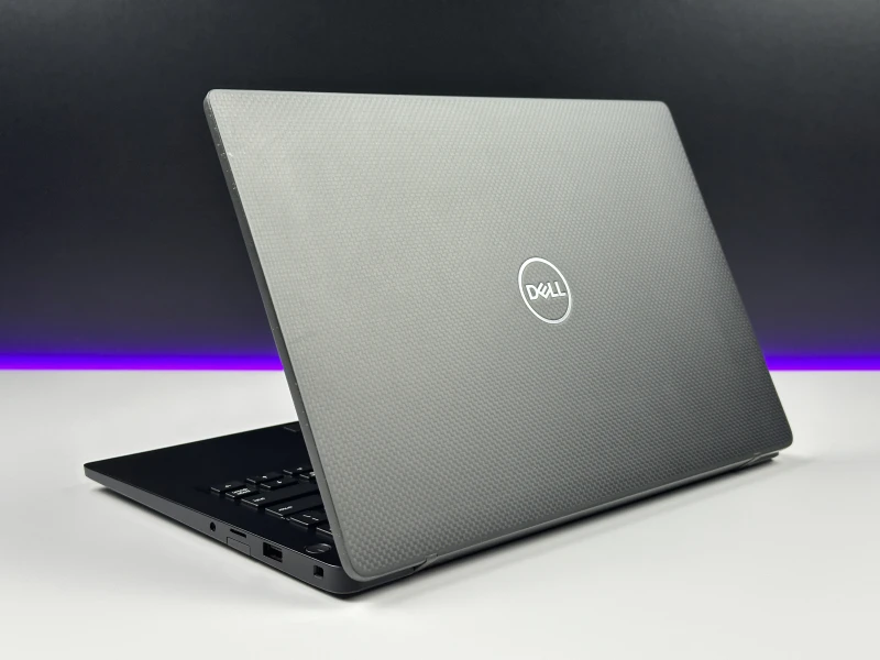 Dell Latitude 7400 - procesor i5-8365U, ekran 14" FHD – kompaktowy laptop biznesowy z klawiaturą US/QWERTY PL do pracy mobilnej i biurowej.