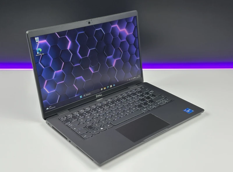 Dell Latitude 7320 z i5-1145G7 i 16GB RAM – smukły i mocny laptop dla wymagających użytkowników, zapewnia wyjątkową wydajność na co dzień.