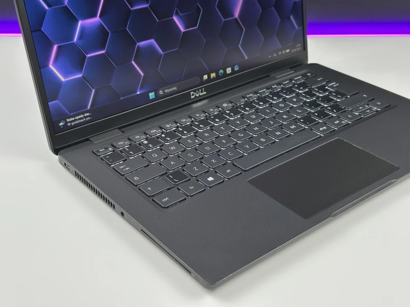 Dell Latitude 7320 z i5-1145G7 i 16GB RAM – smukły i mocny laptop dla wymagających użytkowników, zapewnia wyjątkową wydajność na co dzień.