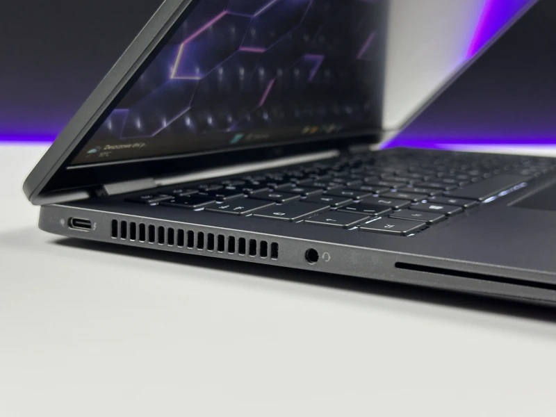 Dell Latitude 7320 z i5-1145G7 i 16GB RAM – smukły i mocny laptop dla wymagających użytkowników, zapewnia wyjątkową wydajność na co dzień.