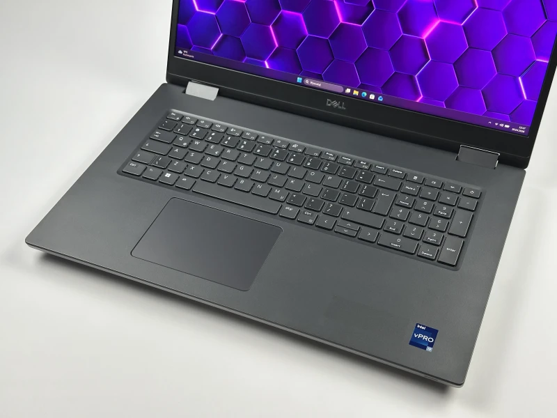 Dell Precision 7770 - procesor i9-12950HX, karta RTX A5500, ekran 17,3" – topowa mobilna stacja robocza do CAD, 3D i zaawansowanych projektów.
