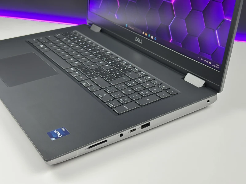 Dell Precision 7770 - procesor i9-12950HX, karta RTX A5500, ekran 17,3" – topowa mobilna stacja robocza do CAD, 3D i zaawansowanych projektów.