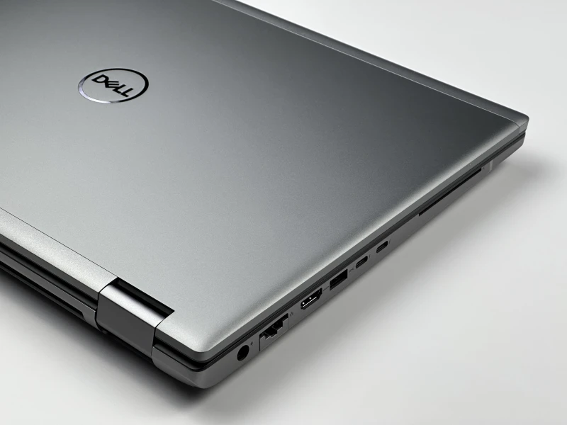 Dell Precision 7770 - procesor i9-12950HX, karta RTX A5500, ekran 17,3" – topowa mobilna stacja robocza do CAD, 3D i zaawansowanych projektów.