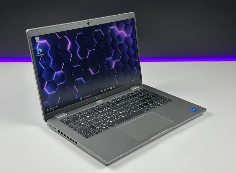 Dell Latitude 5420 z i5-1135G7 – wydajny laptop biznesowy do pracy biurowej, nauki i codziennych zadań. Mobilny, szybki, niezawodny i profesjonalny.