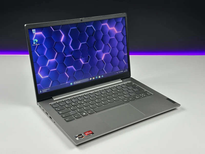 Lenovo ThinkBook 14 G3 ACL Ryzen 5 5500U, 16GB RAM, SSD 512GB. Lekki laptop do pracy biurowej i biznesu z czytnikiem linii papilarnych i FHD.
