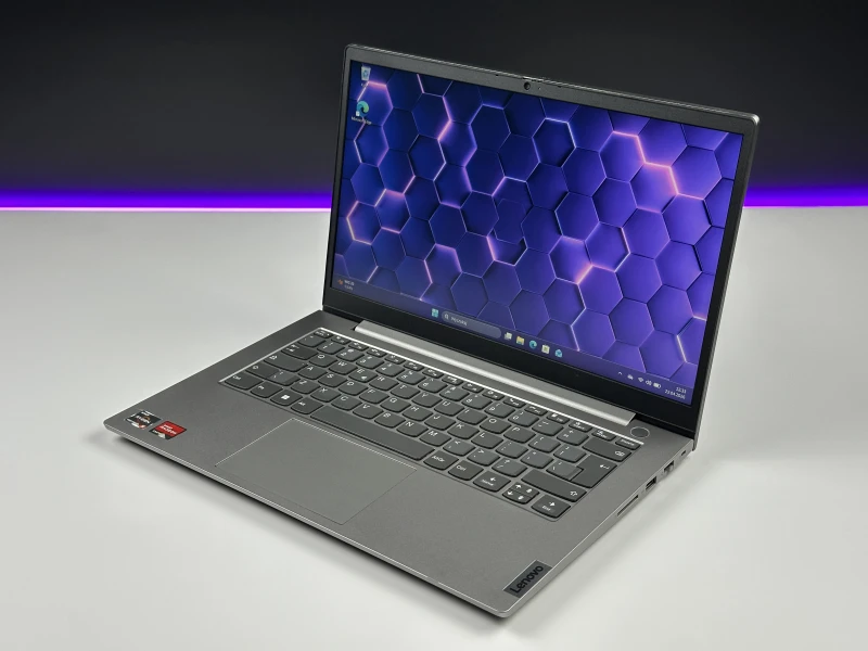 Lenovo ThinkBook 14 G3 ACL Ryzen 5 5500U, 16GB RAM, SSD 512GB. Lekki laptop do pracy biurowej i biznesu z czytnikiem linii papilarnych i FHD.