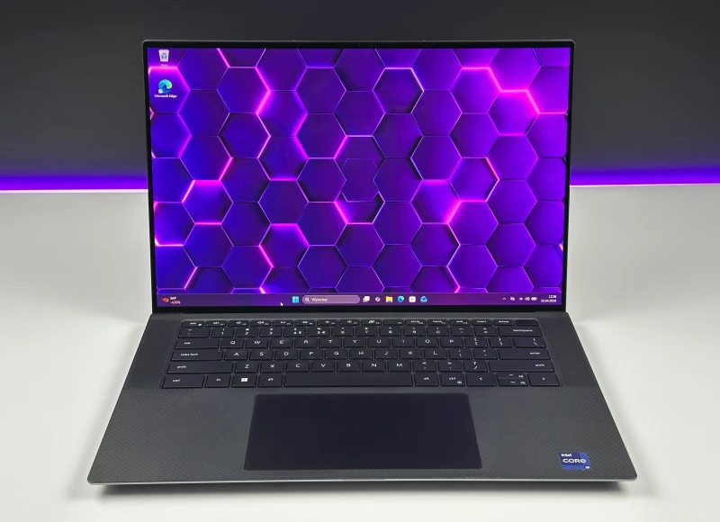 Dell Precision 5570 - procesor i9-12900H, 15.6" 4K UHD+, RTX A2000. Mobilna stacja robocza do CAD, 3D i projektowania, klawiatura US/QWERTY PL.