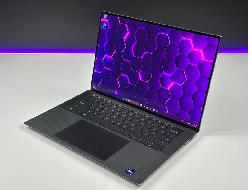 Dell Precision 5570 - procesor i9-12900H, 15.6" 4K UHD+, RTX A2000. Mobilna stacja robocza do CAD, 3D i projektowania, klawiatura US/QWERTY PL.