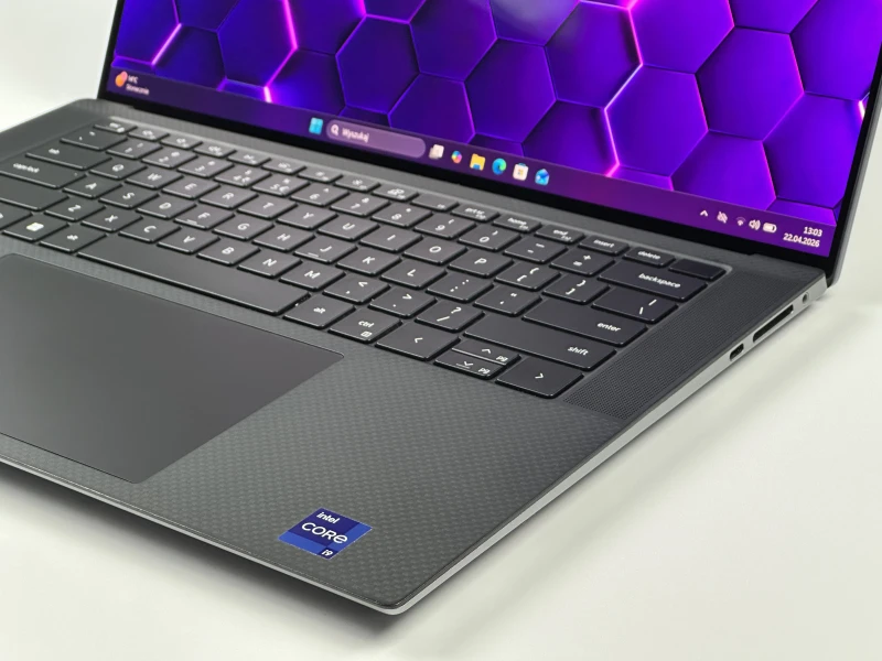 Dell Precision 5570 - procesor i9-12900H, 15.6" 4K UHD+, RTX A2000. Mobilna stacja robocza do CAD, 3D i projektowania, klawiatura US/QWERTY PL.