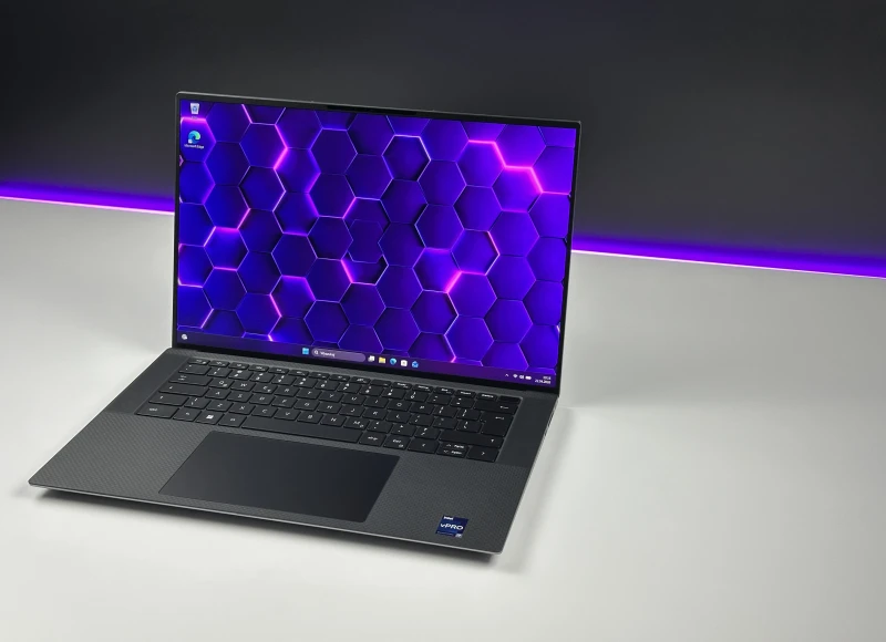 Dell Precision 5570 - procesor i7-12700H, matryca 15.6" FHD+, RTX A1000. Mobilna stacja robocza do CAD, projektowania i pracy profesjonalnej.