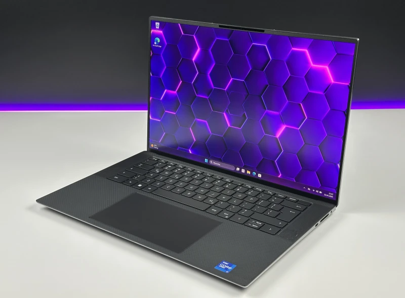 Dell Precision 5560 | i7-11850H, RTX A2000 – stacja robocza łącząca smukłą konstrukcję z ogromną mocą do projektów CAD, 3D i pracy kreatywnej.