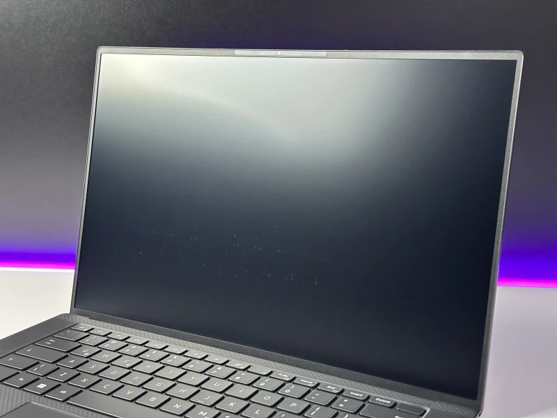 Dell Precision 5560 | i7-11850H, RTX A2000 – stacja robocza łącząca smukłą konstrukcję z ogromną mocą do projektów CAD, 3D i pracy kreatywnej.