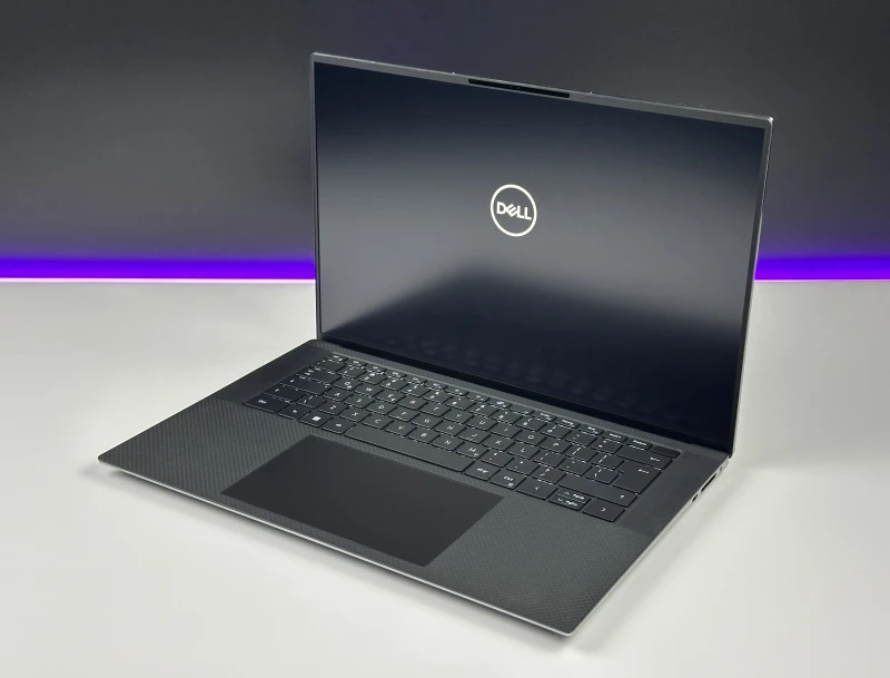Dell Precision 5560 | i7-11850H, RTX A2000 – stacja robocza łącząca smukłą konstrukcję z ogromną mocą do projektów CAD, 3D i pracy kreatywnej.