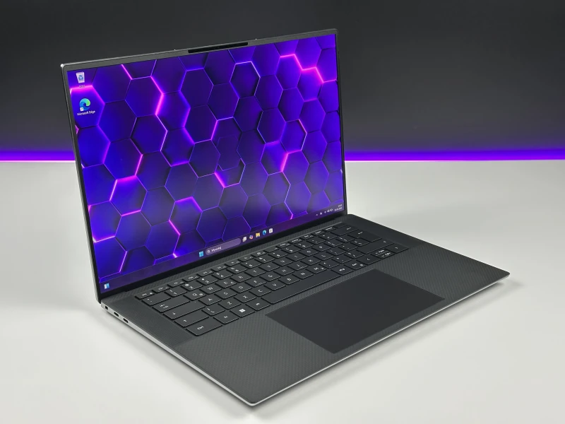 Dell Precision 5560 | i7-11850H, RTX A2000 – stacja robocza łącząca smukłą konstrukcję z ogromną mocą do projektów CAD, 3D i pracy kreatywnej.