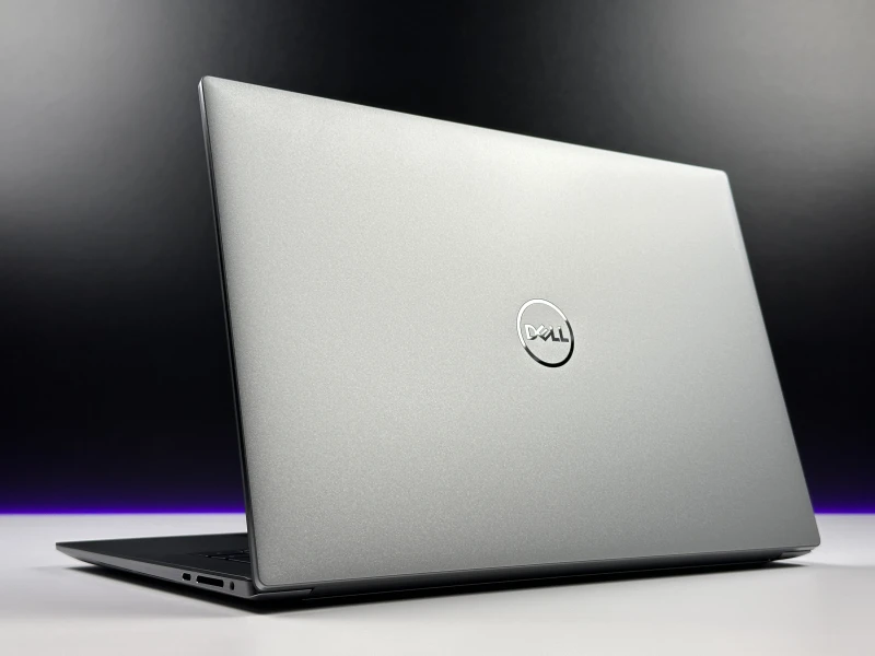 Dell Precision 5560 | i7-11850H, RTX A2000 – stacja robocza łącząca smukłą konstrukcję z ogromną mocą do projektów CAD, 3D i pracy kreatywnej.