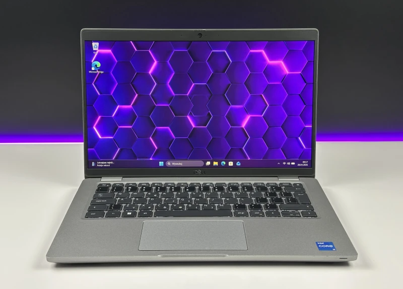 Dell Latitude 5420 z i5-1135G7 – wydajny laptop biznesowy do pracy biurowej, nauki i codziennych zadań. Mobilny, szybki, niezawodny i profesjonalny.