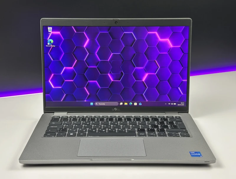 Dell Latitude 5420 z i5-1135G7 – wydajny laptop biznesowy do pracy biurowej, nauki i codziennych zadań. Mobilny, szybki, niezawodny i profesjonalny.