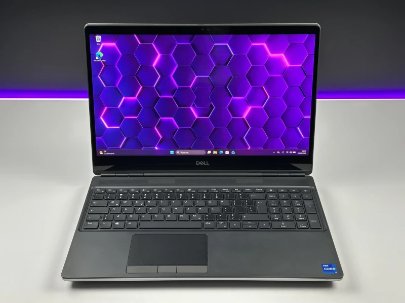 Dell Precision 7560 - procesor i7-11800H, 15.6" dotykowy ekran, RTX A2000. Profesjonalna stacja robocza do CAD, 3D i zaawansowanych zastosowań.