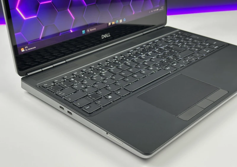 Dell Precision 7560 - procesor i7-11800H, 15.6" dotykowy ekran, RTX A2000. Profesjonalna stacja robocza do CAD, 3D i zaawansowanych zastosowań.