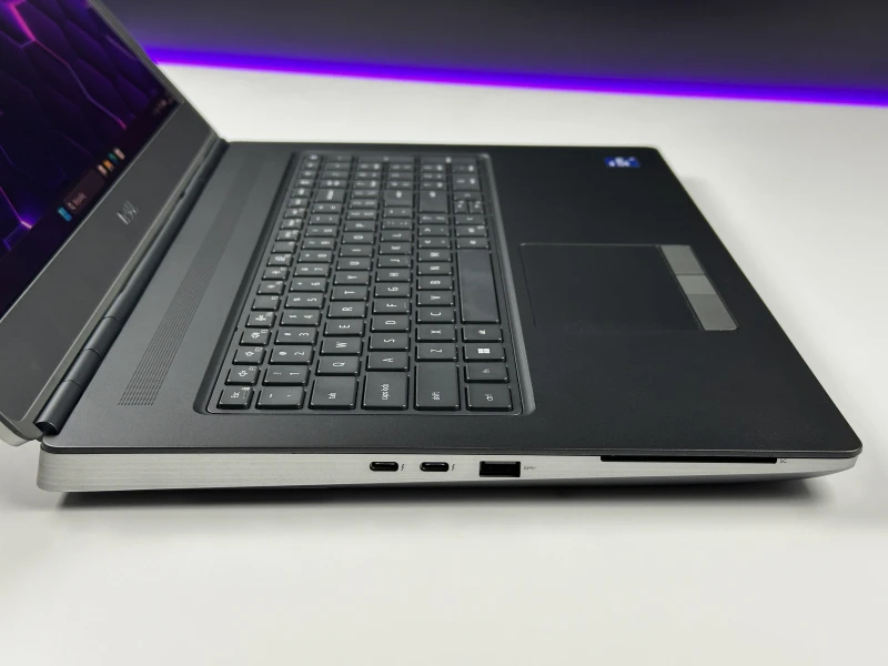 Dell Precision 7760 i7-11850H, RTX A3000, matryca 17,3" 4K 120Hz – mobilna stacja robocza do CAD, 3D i zaawansowanych projektów z klawiaturą US.