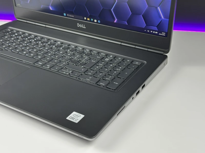 Dell Precision 7750 i7-10850H, 17.3", RTX 3000 – stacja robocza do CAD, grafiki, renderingu, AutoCAD, modelowania 3D i projektów inżynieryjnych.