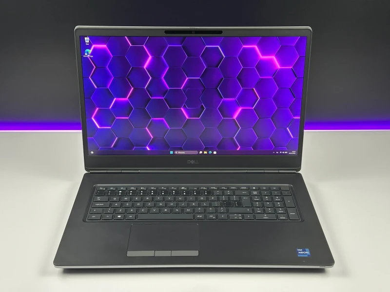Dell Precision 7760 - procesor Xeon W-11855M, ekran 17.3" FHD, RTX A4000. Wydajna stacja robocza z czytnikiem linii papilarnych do CAD i 3D.