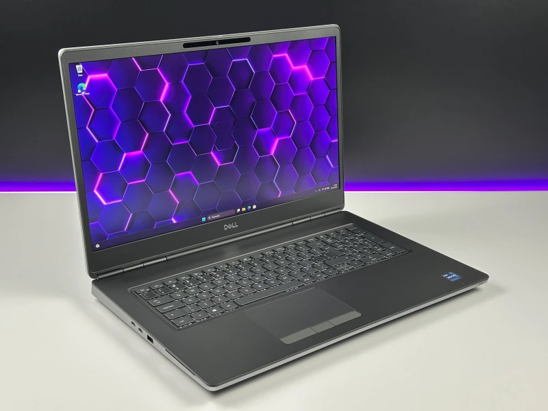Dell Precision 7760 - procesor Xeon W-11855M, ekran 17.3" FHD, RTX A4000. Wydajna stacja robocza z czytnikiem linii papilarnych do CAD i 3D.