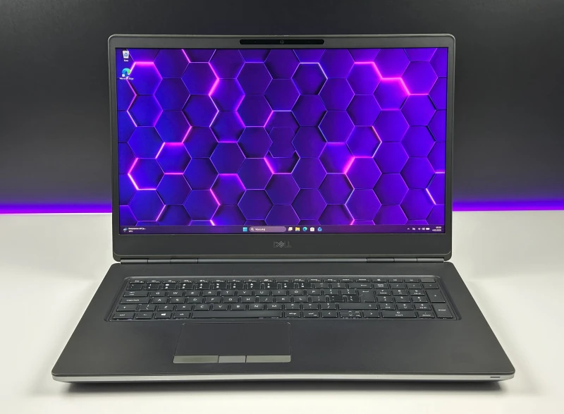 Dell Precision 7750 Xeon W-10885M, 17.3", RTX 5000 – stacja robocza do CAD, renderingu, modelowania 3D, inżynierii i profesjonalnych projektów.