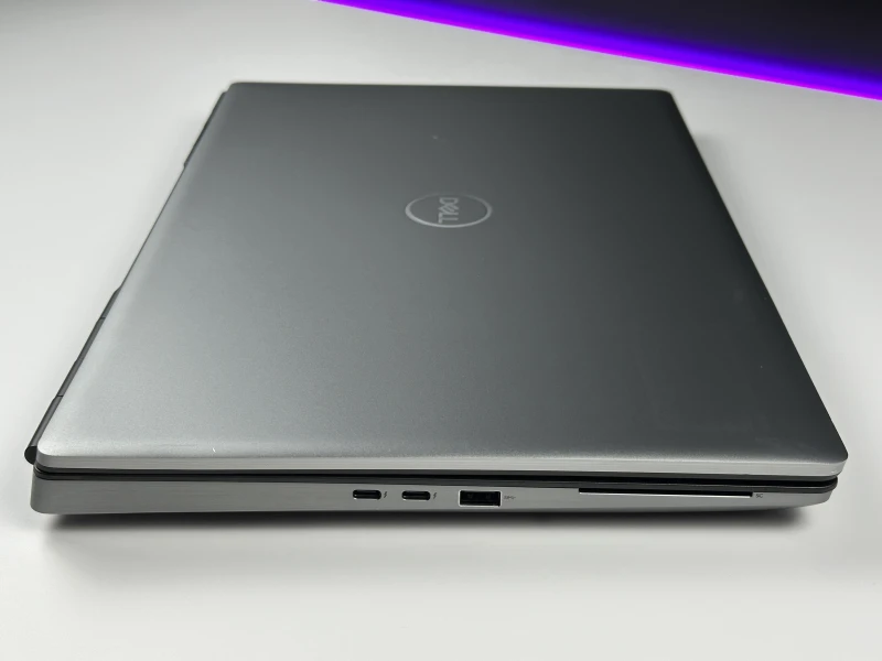 Dell Precision 7750 Xeon W-10885M, 17.3", RTX 5000 – stacja robocza do CAD, renderingu, modelowania 3D, inżynierii i profesjonalnych projektów.