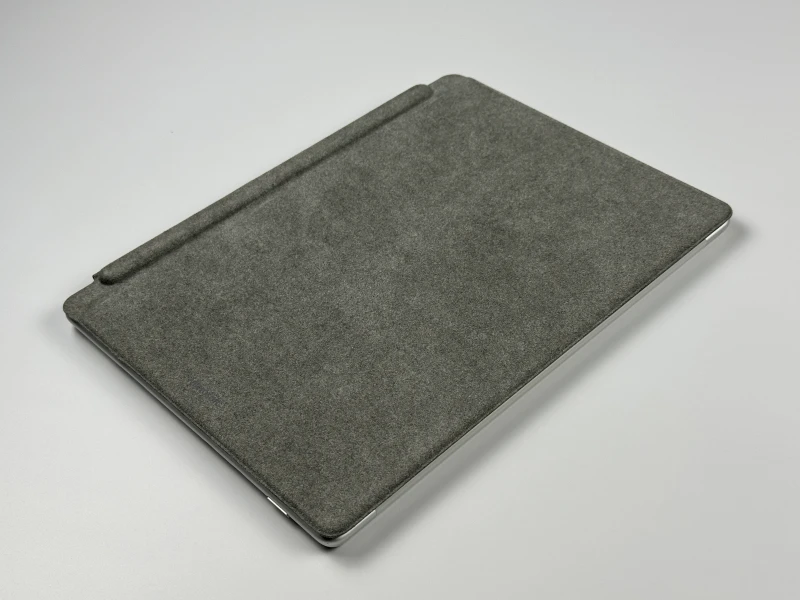 Microsoft Surface Pro 8 - procesor i5-1145G7, ekran 13" 120Hz! Lekki tablet 2w1 z wysoką płynnością obrazu, idealny do pracy mobilnej i notatek.