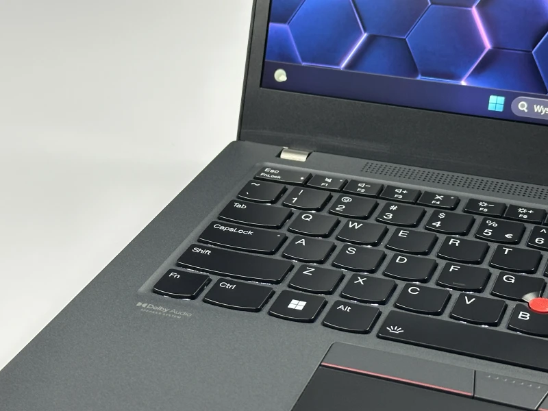Lenovo ThinkPad T14s Gen 2 - i5-1145G7, ekran 14" FHD. Lekki ultrabook biznesowy z klawiaturą US (QWERTY PL), idealny do pracy mobilnej i biura.