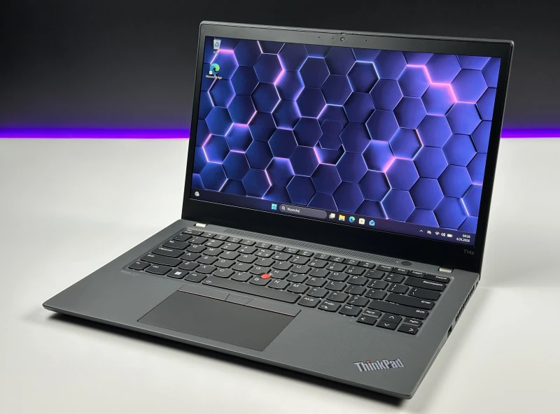 Lenovo ThinkPad T14s Gen 2 - i5-1145G7, ekran 14" FHD. Lekki ultrabook biznesowy z klawiaturą US (QWERTY PL), idealny do pracy mobilnej i biura.