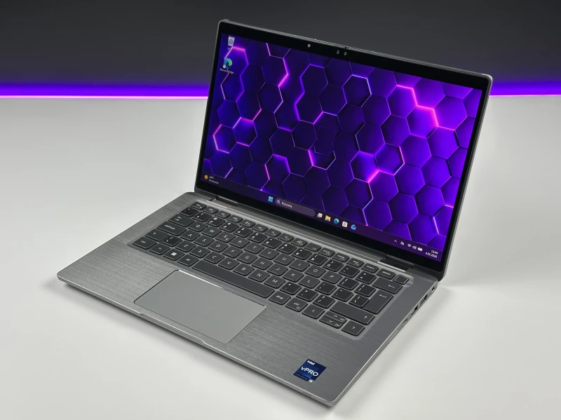 Dell Latitude 7330 2in1 - i5-1245U, 13.3" FHD dotykowy. Biznesowy laptop z LTE, Smart Card i czytnikiem linii papilarnych – idealny do pracy mobilnej.